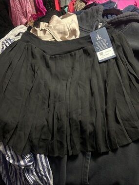 DKNY Black Pleated Circle Skater Skirt with Elastic Waistband